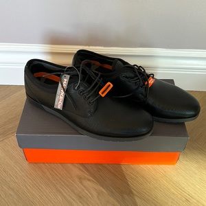 Hawke & Co Memory foam men shoes size 8.5 NWT